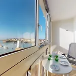 Face Au Port De Gilles Croix De Vie * סן-ז'יל-קרואה-דה-וי