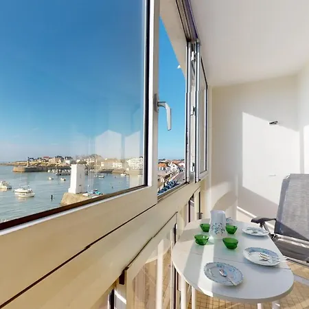 Face Au Port De Gilles Croix De Vie * סן-ז'יל-קרואה-דה-וי