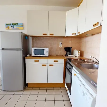 Face Au Port De Gilles Croix De Vie * סן-ז'יל-קרואה-דה-וי