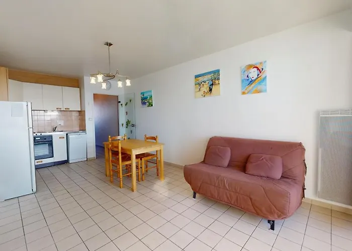 Face Au Port De Gilles Croix De Vie * Saint Gilles Croix de vie